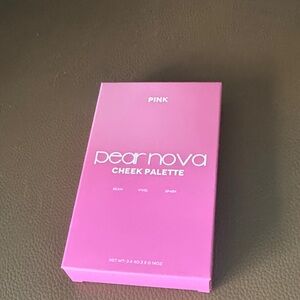 Pear Nova Vivid Pink Cheek Palette
